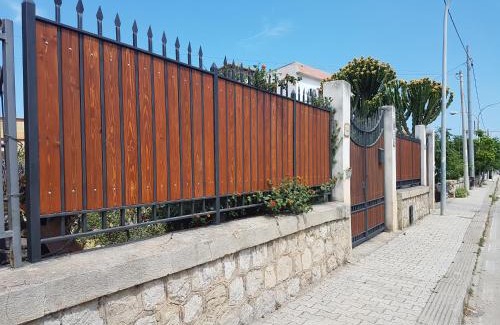 Capaci House | Villa Butterfly 1: Historic Getaway by the Sea