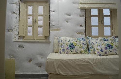 Lefkes Villa | Kid-Friendly Villa Byzantino with High Guest Ratings
