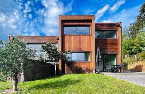Anglet Villa | Villa Côte-basque: Unique Mountain Views & Spa Retreat