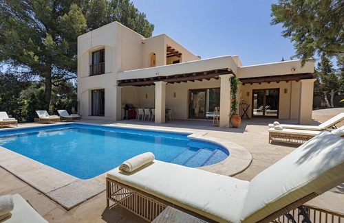San Antonio Bay Villa | Villa Carma: Private Pool Retreat Steps from the Beach