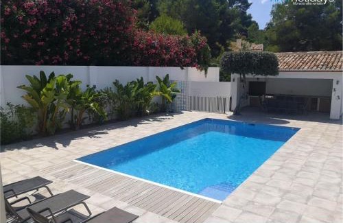 Moraira Villa | Villa Cabina - Relaxing Retreat with Pool & Family Fun