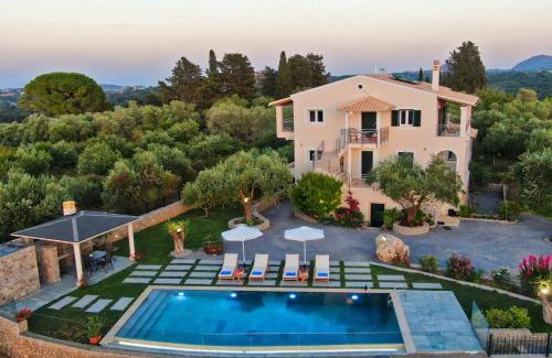 Agios Ioannis Villa | Villa Caesar: Exceptional 4-Star Stay with Pool & Family Focus