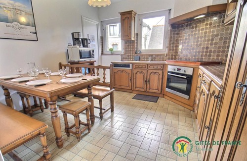 Port-Louis House | Villa Café Marrec 4: Family-Friendly Oceanfront Retreat