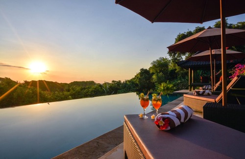 Sukasada Villa | Villa Cahaya: Exclusive Oceanfront Villa with Private Pool