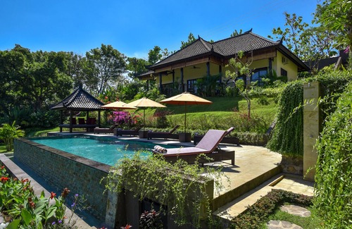 Sukasada Villa | Villa Cahaya: Exclusive Oceanfront Villa with Private Pool