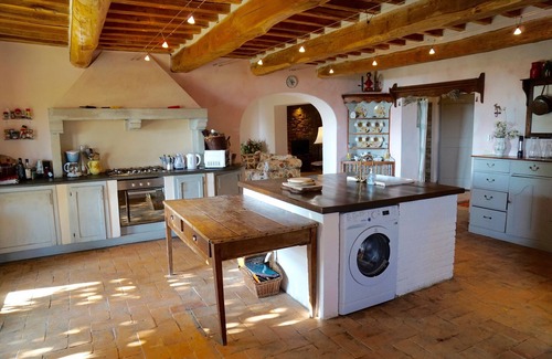 Pieve Santo Stefano House | Villa Calcina: Idyllic Tuscan Farmhouse with Ocean Views