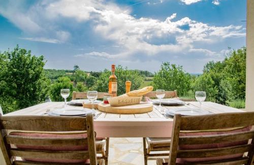 Cajarc House | Villa Calloras: Pet-Friendly Retreat with Ocean Views