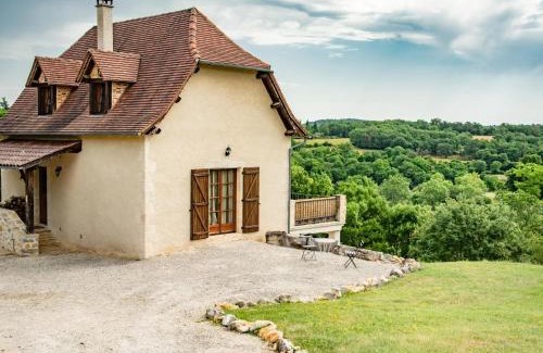 Cajarc House | Villa Calloras: Pet-Friendly Retreat with Ocean Views