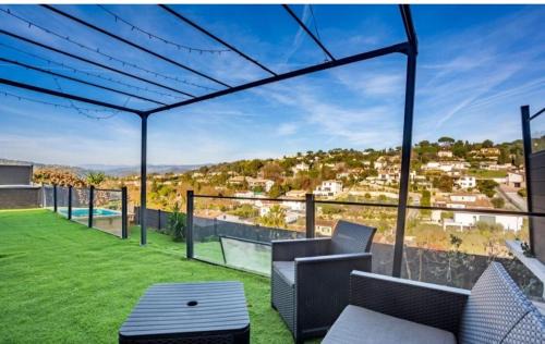 Saint-Jean Villa | Relaxing Villa Calme: Family-Friendly with Pool & Pets Welcome