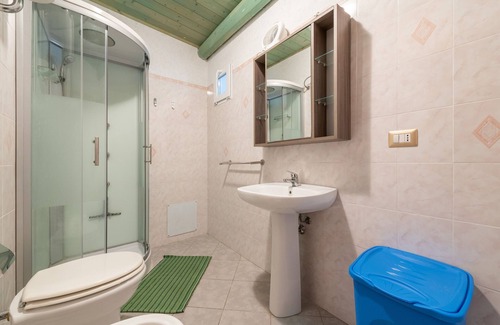 San Giovanni Suergiu Villa | Relaxing Villa 'Camera 3' with Pool, Wi-Fi & Family Comfort