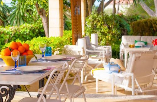 Mal Pas-Bon Aire Villa | Villa Camila: Oceanfront Retreat Near Sant Pere Beach