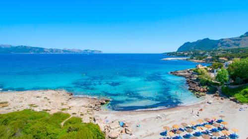 Mal Pas-Bon Aire Villa | Villa Camila: Oceanfront Retreat Near Sant Pere Beach