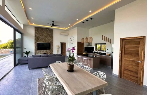 Lamai City Center Villa | Villa Camille: Spectacular Sea View with 4 Bedrooms