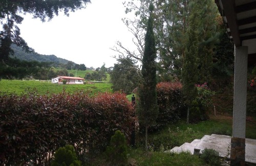 San Pedro Villa | Relaxing Villa Campestre: Family-Friendly Retreat Awaits