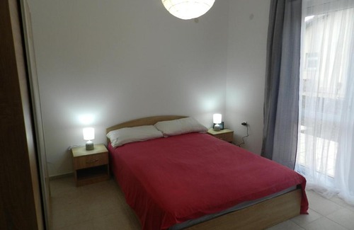 Ezerets House | Budget-Friendly Villa Campo: Pet & Child Friendly Retreat