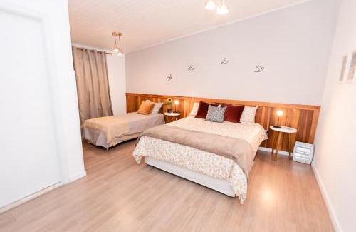 Campos do Jordao Bed & Breakfast | Villa Campos Suítes: Family-Friendly Retreat with Dining