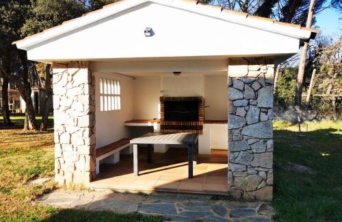 Sant Feliu de Buixalleu House | Idyllic Finca Can Raurell: 4-Star Oceanfront Retreat