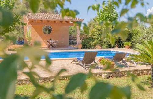 Sencelles Villa | Discover Villa Can Llinàs: Family Friendly with Pool Access