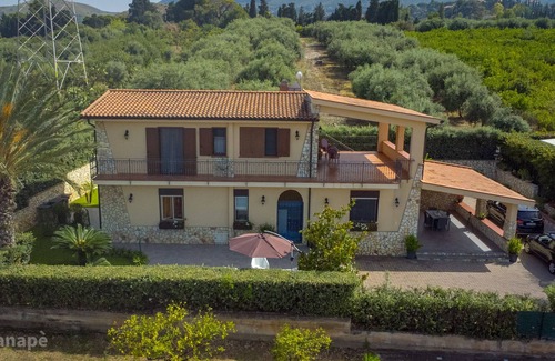 Salina Villa | Relax at Villa Canapé with Ocean Views & Private Pool