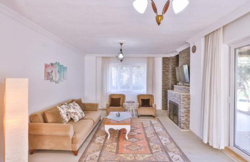 Kas Villa | Discover Villa Candan Kaş: Pet-Friendly Oceanfront Escape