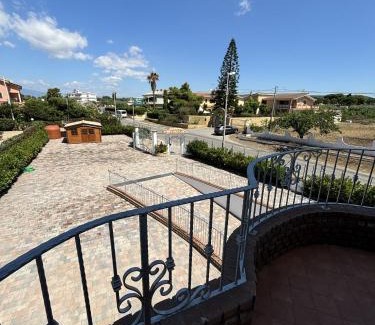 Le Castella Bed & Breakfast | Villa Candida