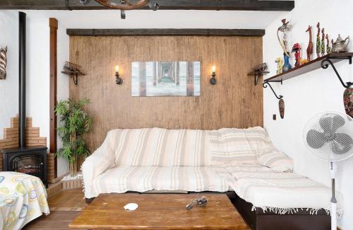 Barbate House | Villa Canijo: Family-Friendly Retreat with Top Reviews