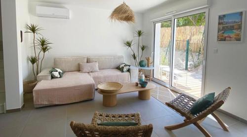 Lacanau-Ocean House | Experience Villa Cano Beach - Your Coastal Retreat Awaits