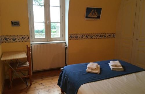 Saint-Pair-sur-Mer House | Villa Canthar: Family-Friendly Oceanfront Retreat