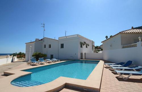 La Canuta Villa | Relax at Villa Canuta De Ifach – Pool & Pet Friendly