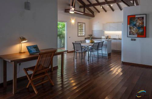 Les Anses-d'Arlets Villa | Villa Cap Sud: Inviting Pool and Ocean View Awaits