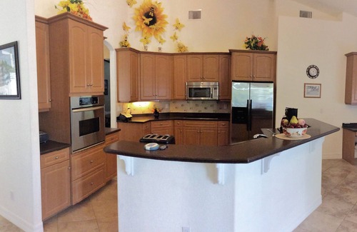 Cape Coral Villa | Discover Villa'Cape Florida: Heated Pool & Spa Retreat