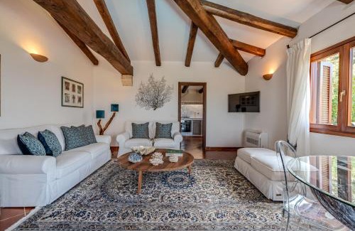 San Teodoro Villa | Villa Capo Coda Cavallo: Private Pool & Oceanfront Bliss