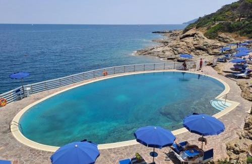 Capo D'arco House | Pet-Friendly Villa Capo d'Arco with Pool & Family Amenities