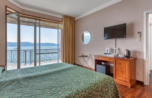 Cecina Hotel | Oceanfront Villa Cappellina: A 4-Star Guest Favorite
