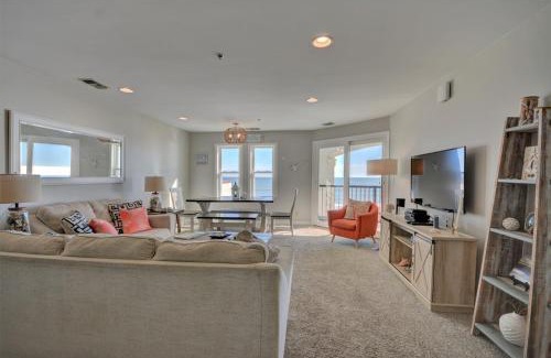 North Topsail Beach House | Coastal Retreat at Villa Capriani with Oceanfront Pool