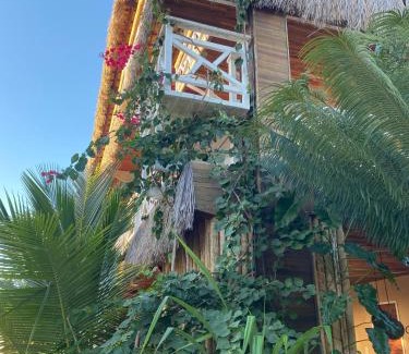 Moitas Hotel | Discover Caravelas Praia de Moitas with Oceanfront Relaxation