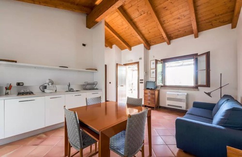 Trani Bed & Breakfast | Villa Carcano B&B: Family-Friendly Retreat with Pool
