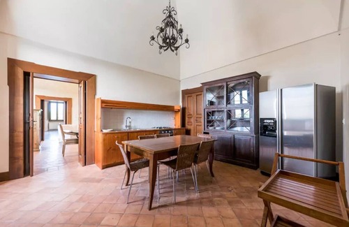 Trani Bed & Breakfast | Villa Carcano B&B: Family-Friendly Retreat with Pool