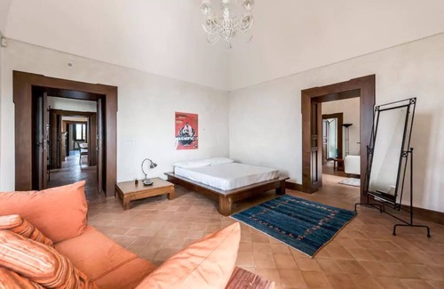 Trani Bed & Breakfast | Villa Carcano B&B: Family-Friendly Retreat with Pool
