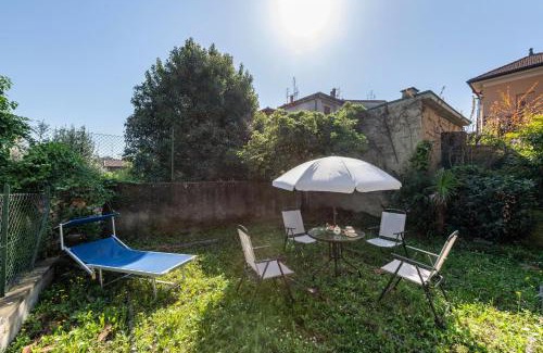 Desenzano del Garda Apartment | Discover Villa Carcano in Desenzano: Family-Friendly Retreat
