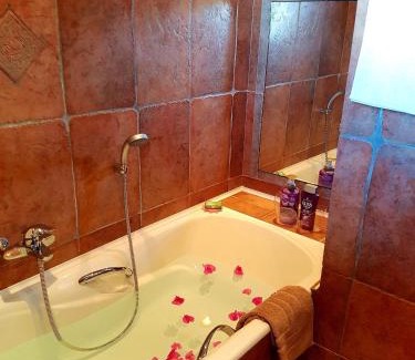 Rio Villa | Elegant Villa Carlos - Child-Friendly 4-Star Retreat