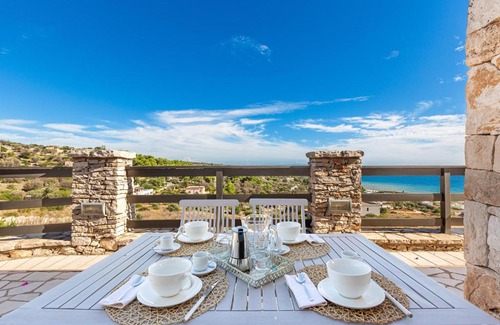Torre Vado House | Guest Rated 10/10: Family-Friendly Villa Carmen in Puglia