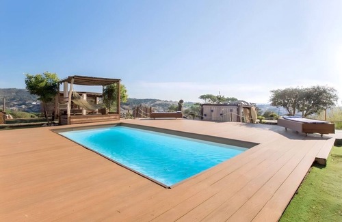 Arenys de Munt Villa | Villa Carrasca: Mountain Retreat with Ocean Views and Pool