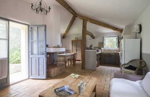 Figari Villa | Relaxing Villa 'Casa Di L'olivu' with Mountain View & Spa