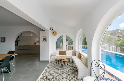 Archez Villa | Villa "Casa Silencio": Sea View, Private Pool & Pet Friendly