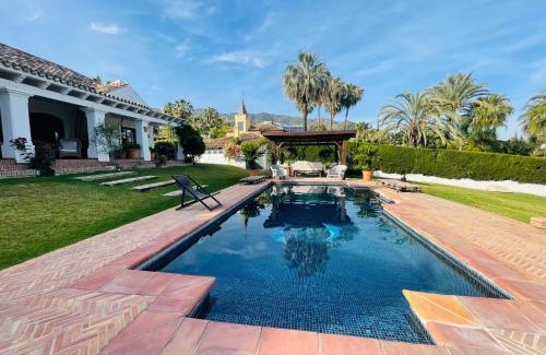 Marbella Villa | Villa Casa Sol: Family-Friendly Retreat with Pool Access