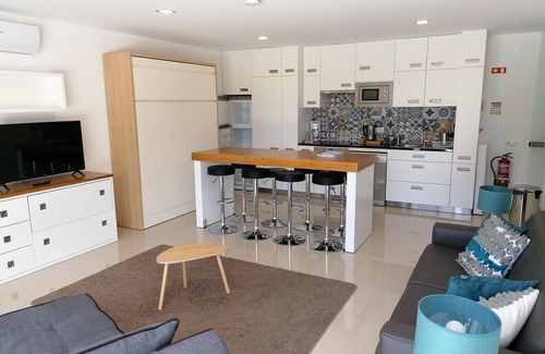 Alcobaca Villa | Relaxing Villa Casa Tranquilespiral with Ocean View & Pool