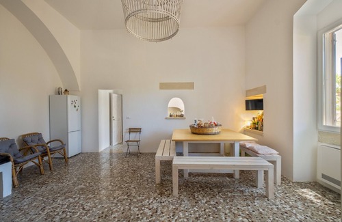 Cutrofiano Villa | Relax at Villa 'Casale Cafazza Country House' with Pool