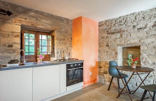 San Giustino Villa | Villa Case a Cantuccio: Family-Friendly Retreat with Kitchen