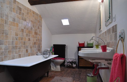 Vancia - Crepieux House | Villa Castel Suite La-Pape: Family-Friendly Oasis with Pool